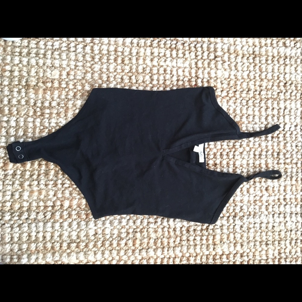 Express deep V bodysuit